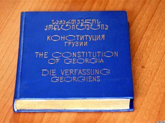 Грузия отменила лицензирование для кабельных, но сохранила для спутниковых операторов