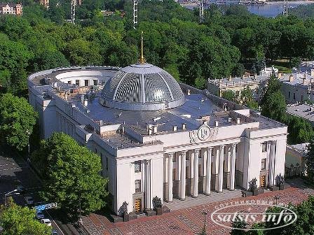 Парламент Украины принял в первом чтении законопроект о создании национальной общественной телерадиокомпании